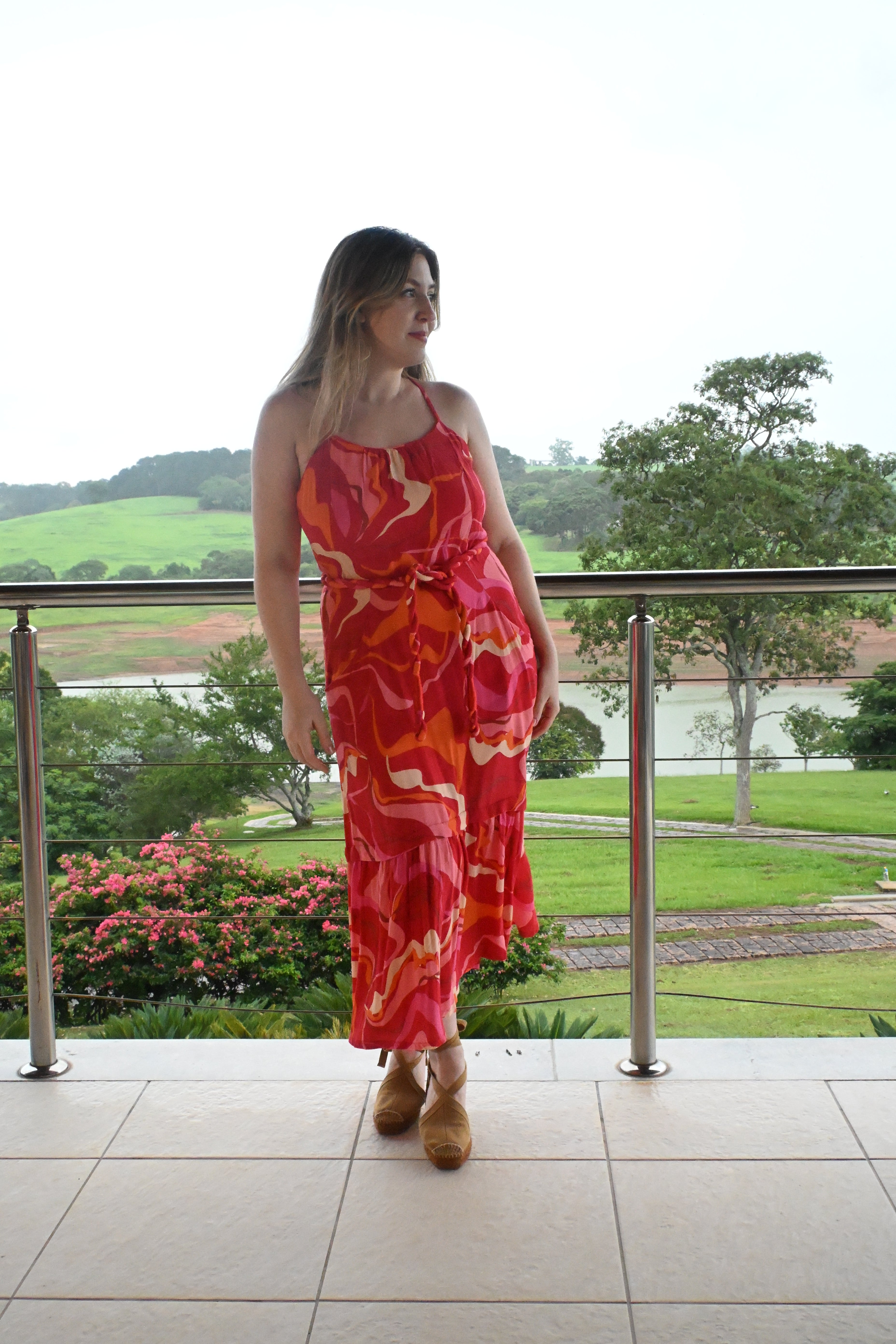 Vestido Longo Vermelho com Estampa