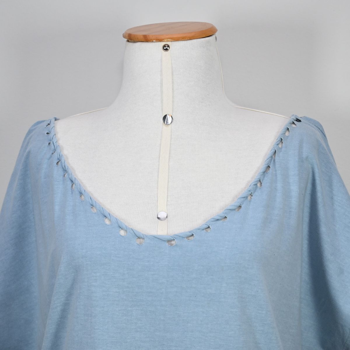 Camiseta azul claro
