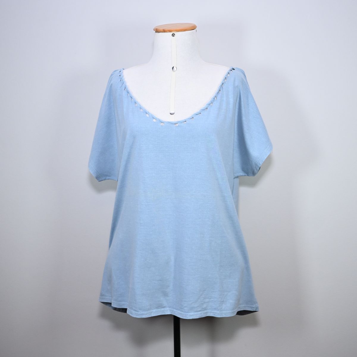 Camiseta azul claro
