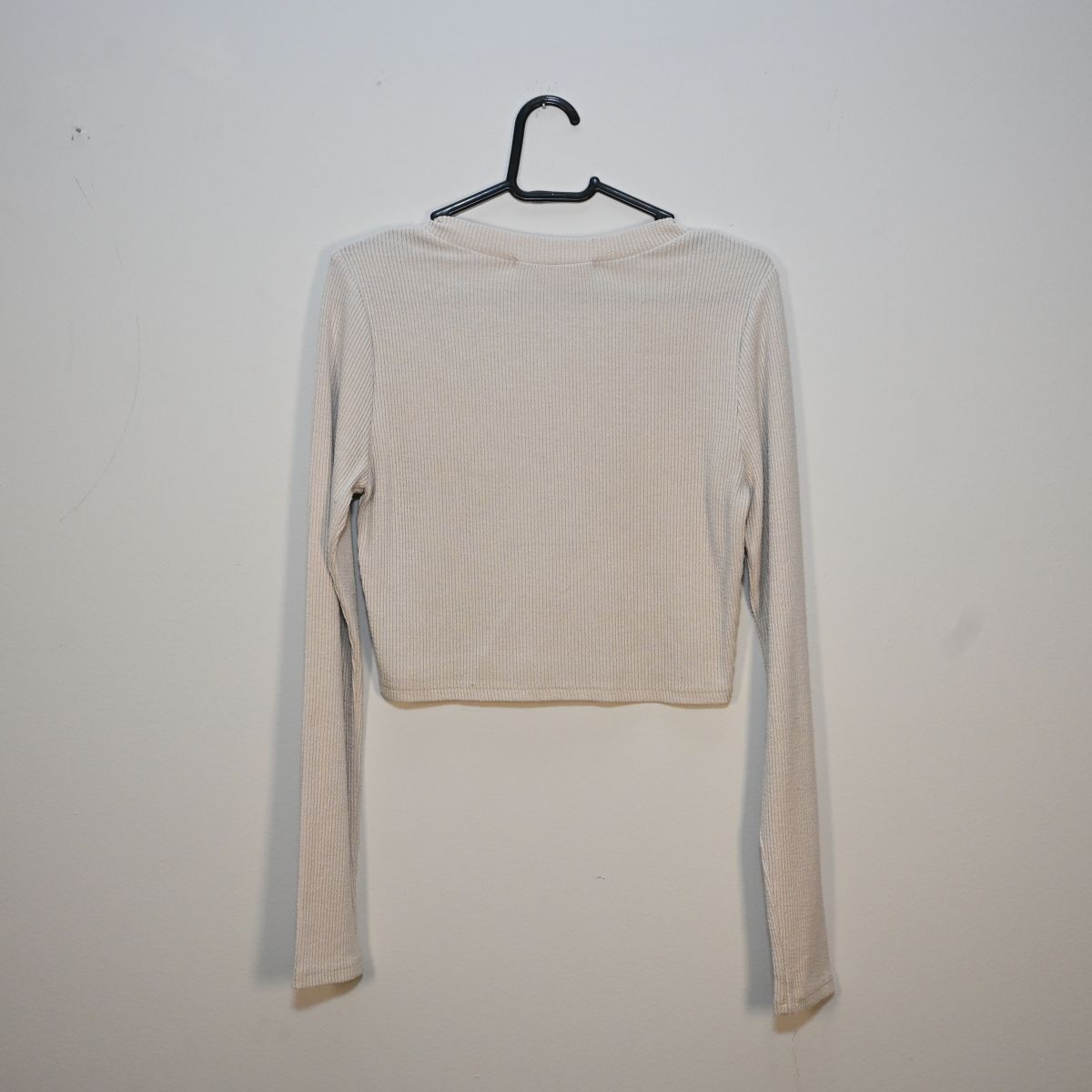 Camiseta cropped bege