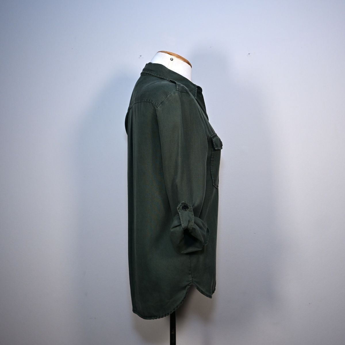 Camisa verde musgo