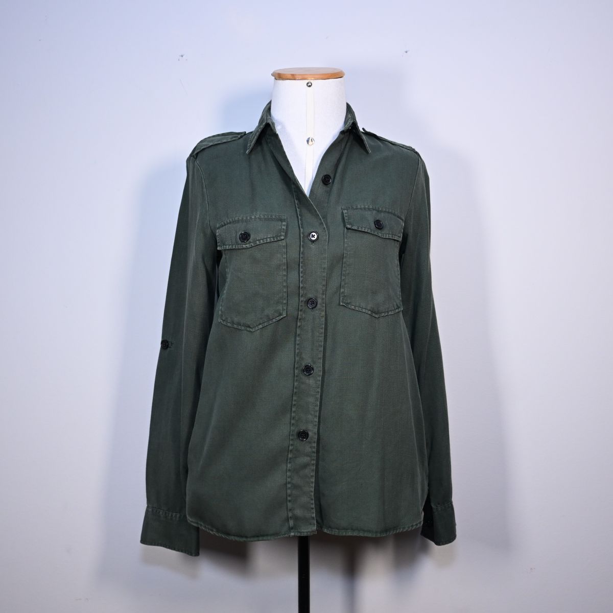 Camisa verde musgo