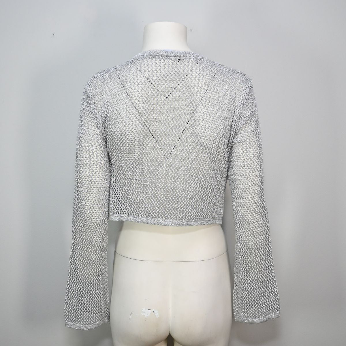 Camiseta cropped de malha prateada