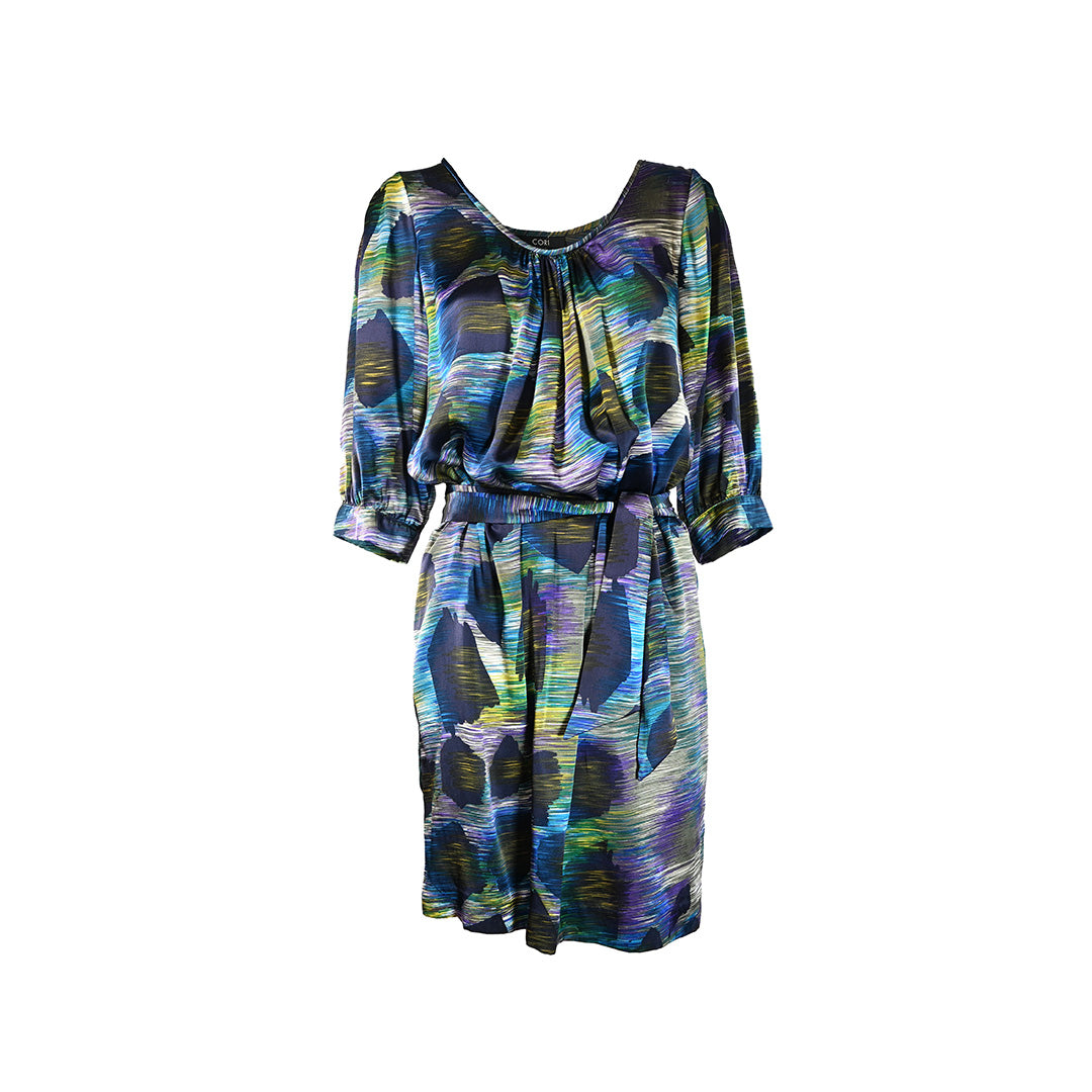 Vestido curto estampado com cinto