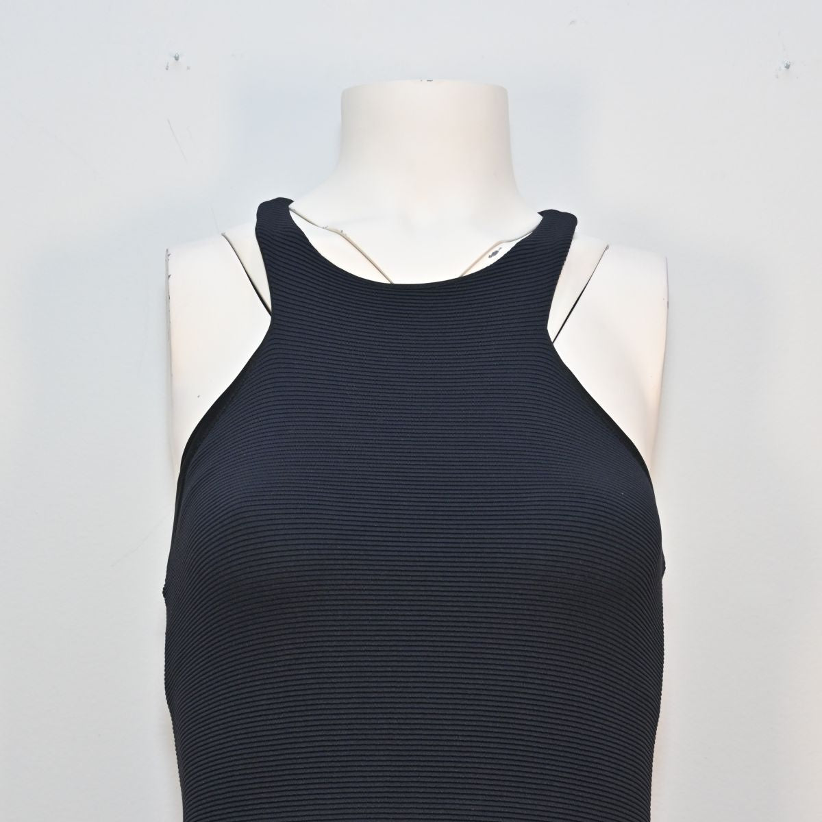 Vestido curto preto tubinho