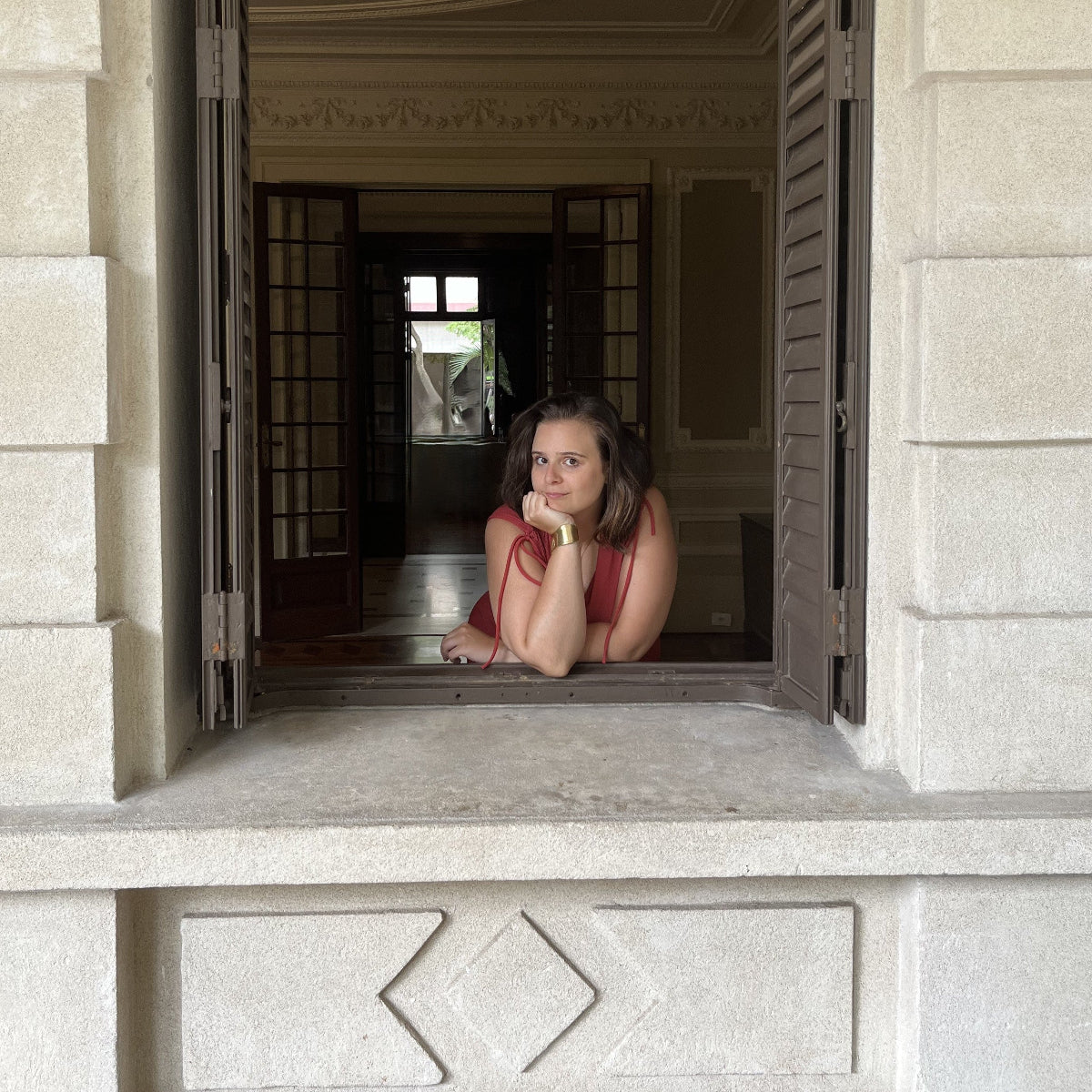 Bracelete Dourado Orgânico em Metal Polido