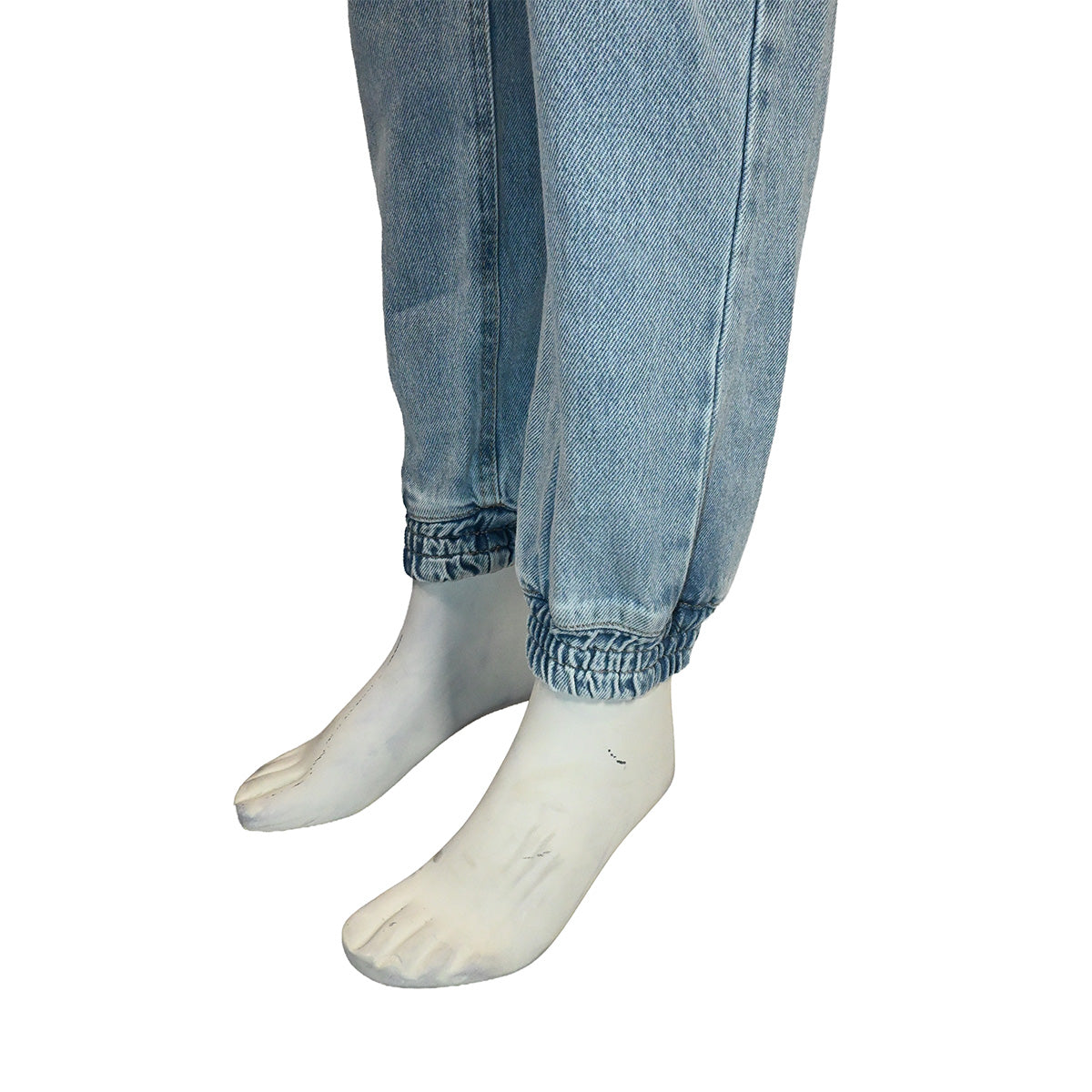 Macacão jardineira de jeans azul