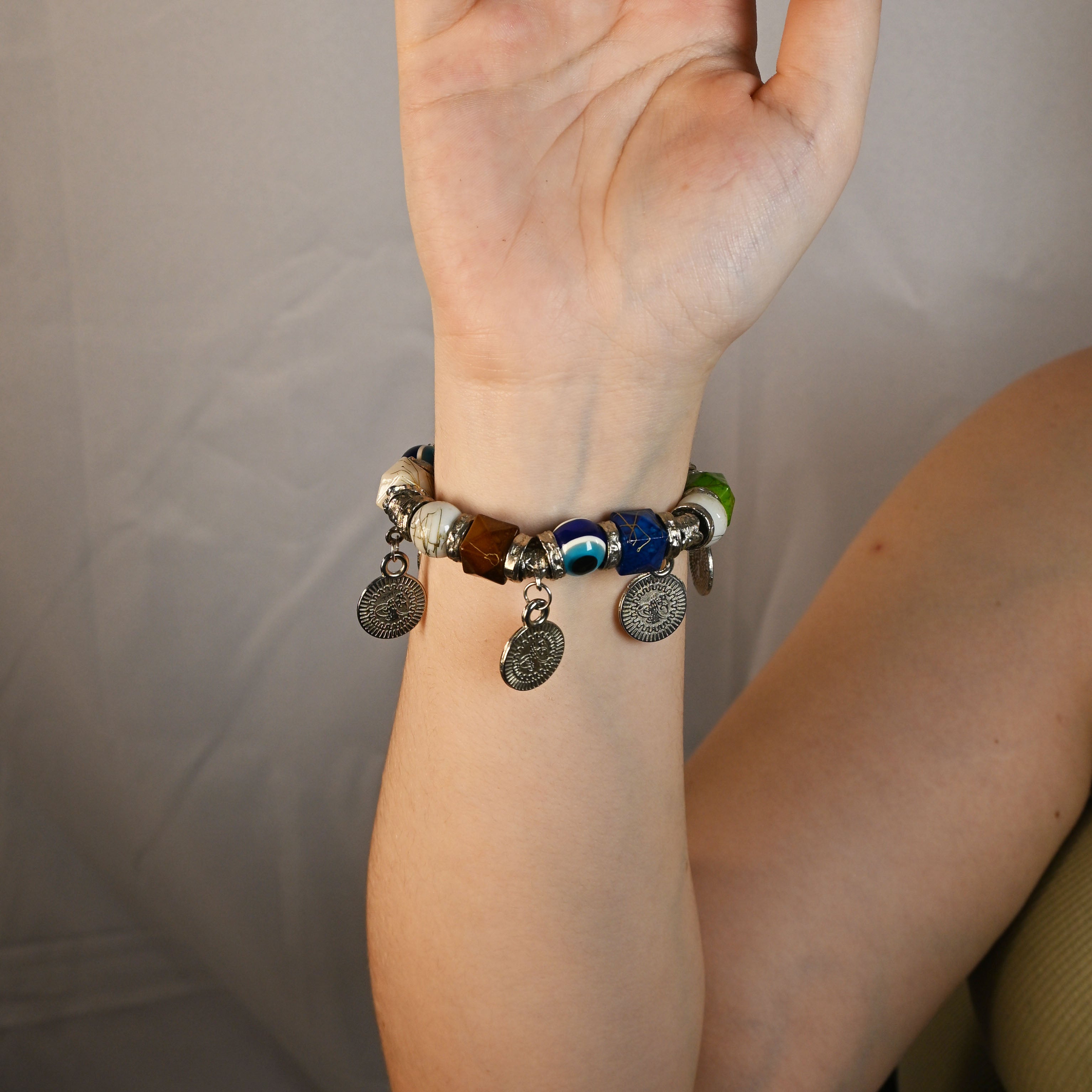 Pulseira com moedinhas