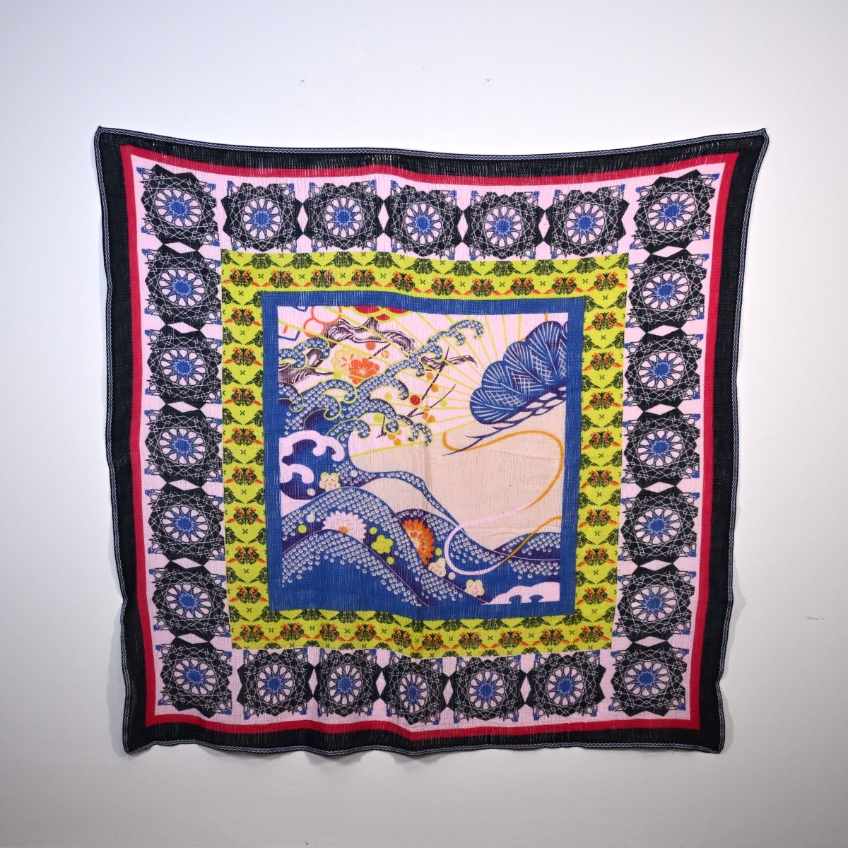 Lenço estampado colorido